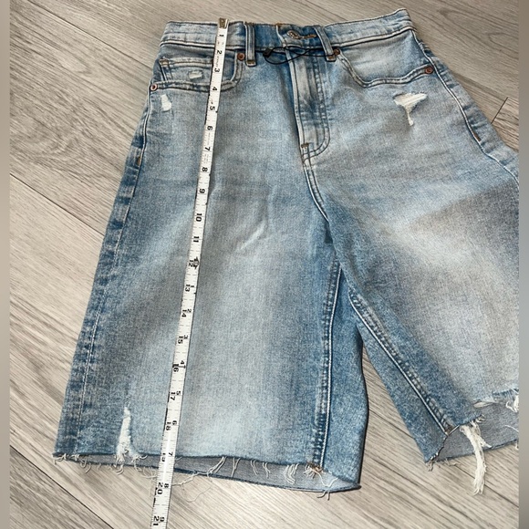 Express Bermuda super High Rise Short size 0. NWOT - Picture 5 of 6